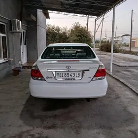 Toyota Camry 2004