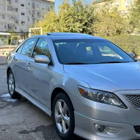 Toyota Camry 2010