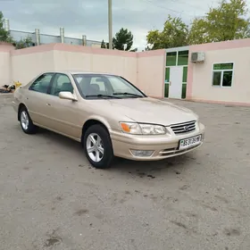 Toyota Camry 2001