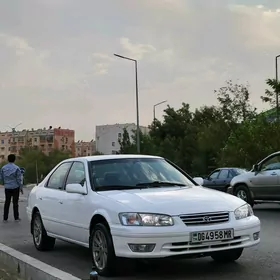 Toyota Camry 2000