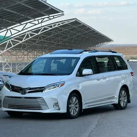 Toyota Sienna 2017