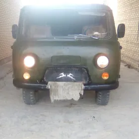 UAZ 452 1981