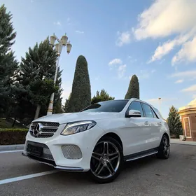 Mercedes-Benz GLK 350 2015