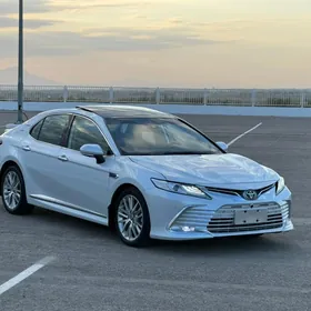 Toyota Camry 2022