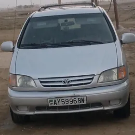 Toyota Sienna 2001