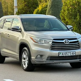 Toyota Highlander 2016