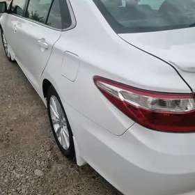 Toyota Camry 2015