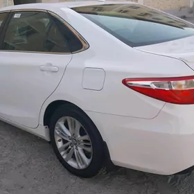 Toyota Camry 2017