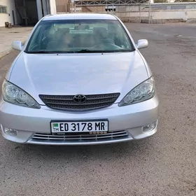 Toyota Camry 2004