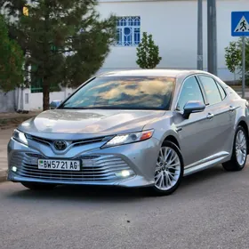 Toyota Camry 2018