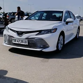 Toyota Camry 2018