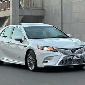 Toyota Camry 2020