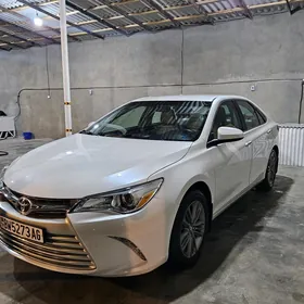 Toyota Camry 2017