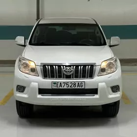 Toyota Land Cruiser Prado 2012