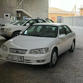 Toyota Camry 1999