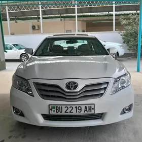 Toyota Camry 2010