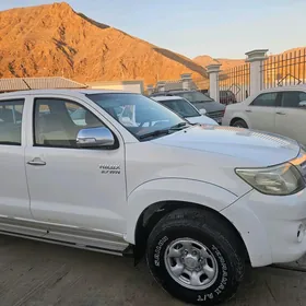 Toyota Hilux 2013