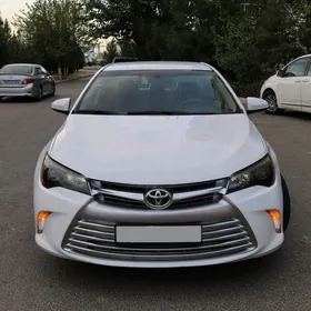 Toyota Camry 2016