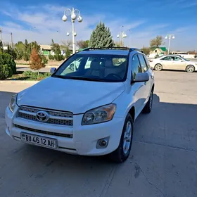 Toyota RAV4 2011