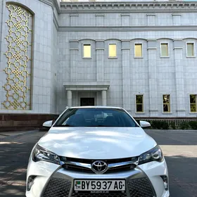 Toyota Camry 2016