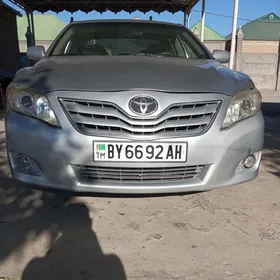 Toyota Camry 2011