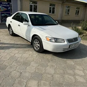 Toyota Camry 1999