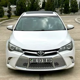 Toyota Camry 2015