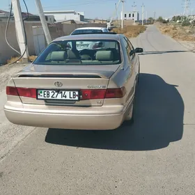 Toyota Camry 2000