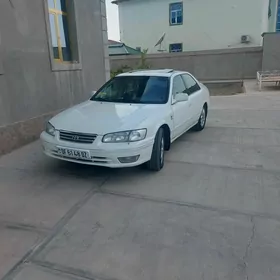 Toyota Camry 1999