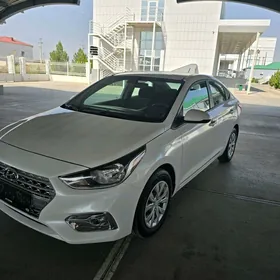 Hyundai Accent 2021