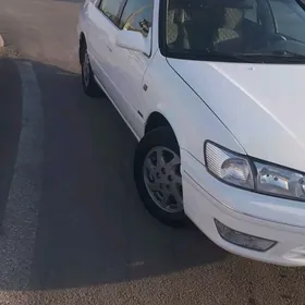 Toyota Camry 2001