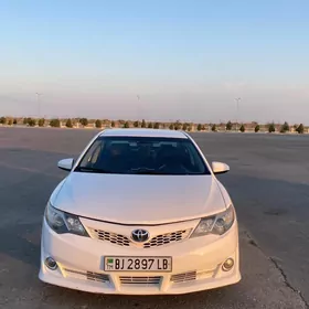 Toyota Camry 2013