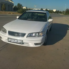 Toyota Camry 2000