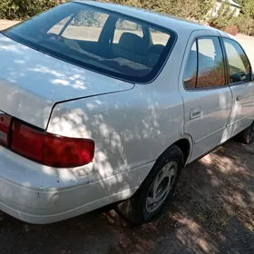 Toyota Camry 1995