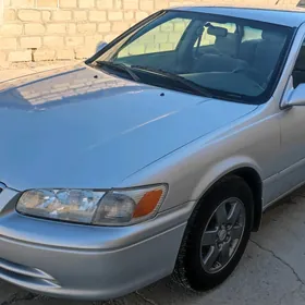 Toyota Camry 2001