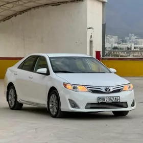 Toyota Camry 2013