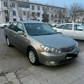 Toyota Camry 2005