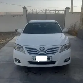 Toyota Camry 2010