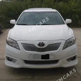 Toyota Camry 2011