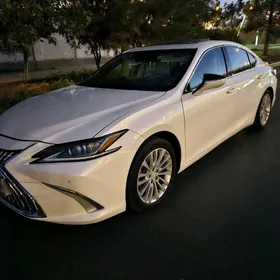 Lexus ES 350 2019