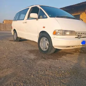 Toyota Previa 1991