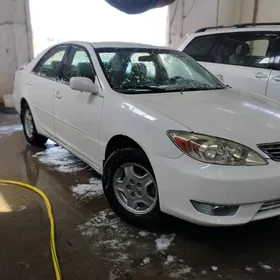 Toyota Camry 2004