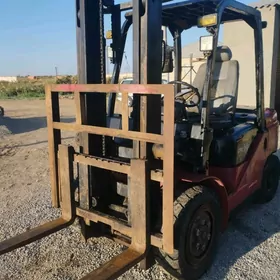 Kara Forklift 2014