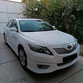 Toyota Camry 2011