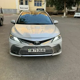 Toyota Camry 2022