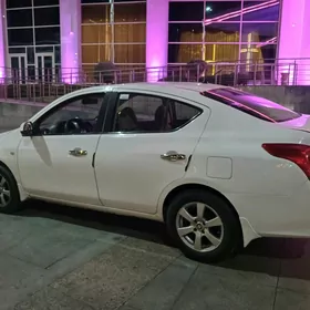 Nissan Sunny 2014