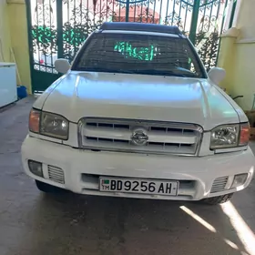 Nissan Pathfinder 2004