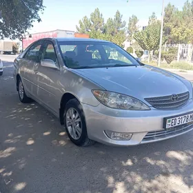 Toyota Camry 2004