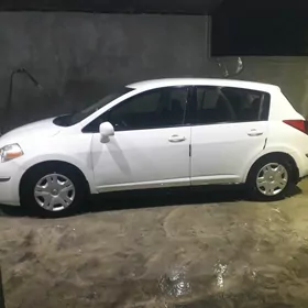 Nissan Versa 2010