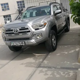 Toyota Tacoma 2017